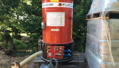 Appareil utilisé lors de la construction d'une maison bioclimatique à Betschdorf, Bas-Rhin, Alsace